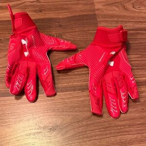 Under Armour Kids Red Gloves